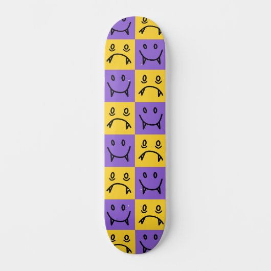 アニメポップ・アートのアート吸血鬼モンスター顔かわいい スケートボード (正面)