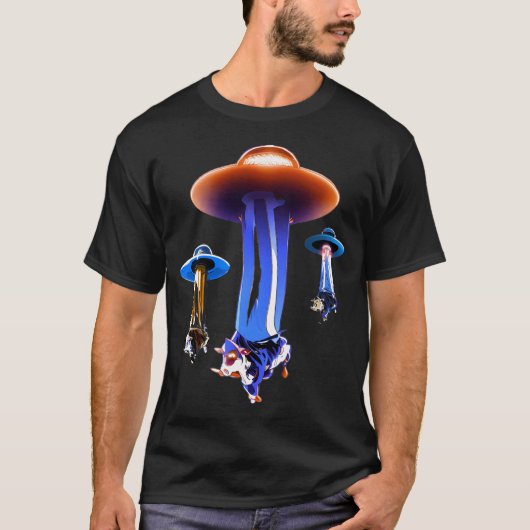 アニメ牛の宇宙エイリアン侵略 Tシャツ (正面)
