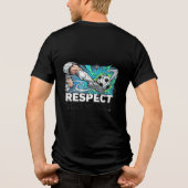 アニメ風サッカー　ゲームを尊重する トライブレンドＴシャツ (裏面)