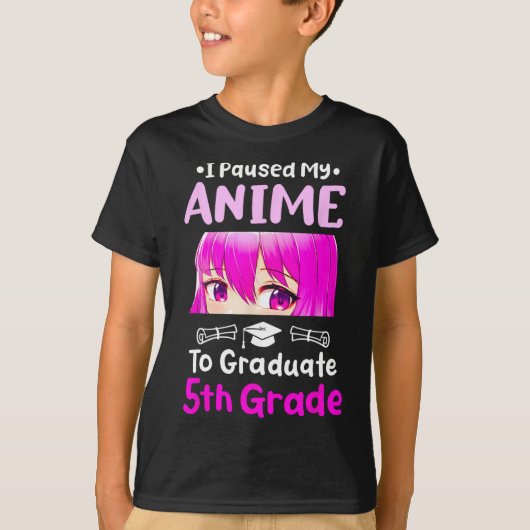 アニメ5年生の卒業2025オタクを一時停止 Tシャツ (正面)