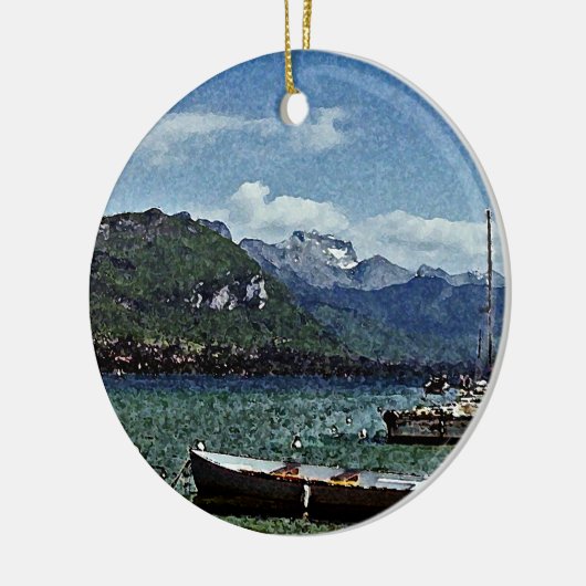 アヌシーフランスの湖ボートそして山 セラミックオーナメント (左)