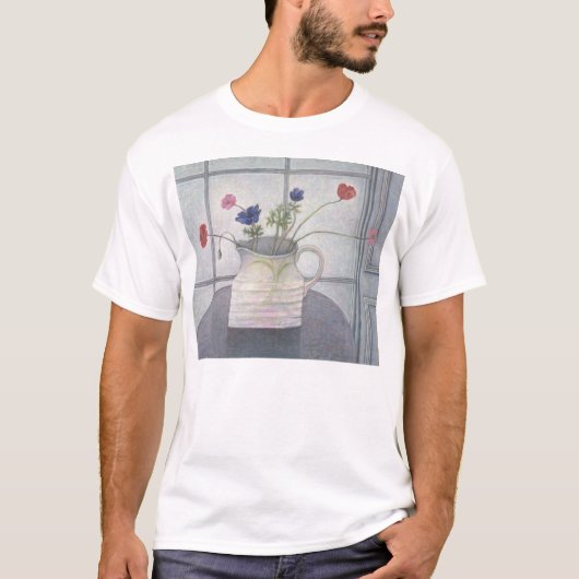 アネモネおよびケシの2008年の水差しはまだ開花します Tシャツ (正面)