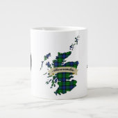 アバクロムビークランバッジ&タータンチェックマップ ジャンボコーヒーマグカップ (正面)