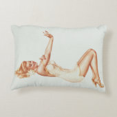 アパインアップガールアートバイアルベルト・ヴァーガス アクセントクッション (裏面)