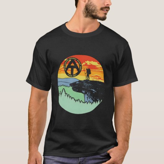 アパラチアのトレイルハイカーMcafeeのノブハイキング Tシャツ (正面)