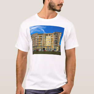 アパートの建物 Tシャツ