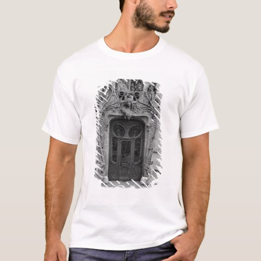 アパート2への出入口 Tシャツ (正面)