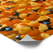 アヒルが多すぎる ポスター (角)