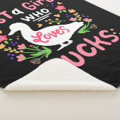 アヒルが大好きな女の子 シェルパブランケット (3/4)