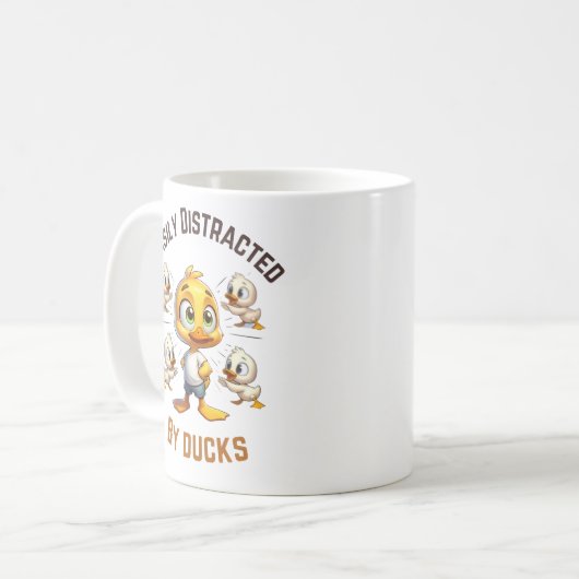 アヒルに気を取られる コーヒーマグカップ (正面左)