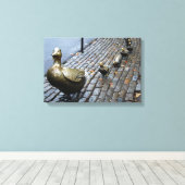 アヒルに道を開け！ キャンバスプリント (インサイチュ (ウッドフロア))