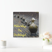 アヒルに道を開け! スクエア壁時計 (ホーム)