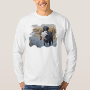 アヒルのアヒルの狩りを用いるラブラドール Tシャツ