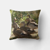 アヒルのグループ、装飾用クッション クッション (裏面)