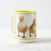 アヒルの恋人のマグ ツートーンマグカップ (正面左)