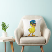 アヒルはパイロット帽子とパイロット クッション (椅子)