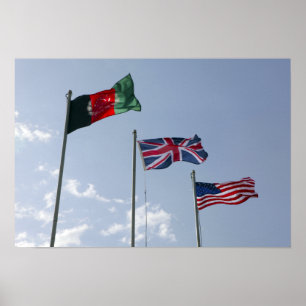 アフガニスタンと米国の国旗の間のイギリス国旗 ポスター