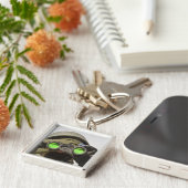 アフガニスタンの兵士が地平線を走査する キーホルダー (側面)