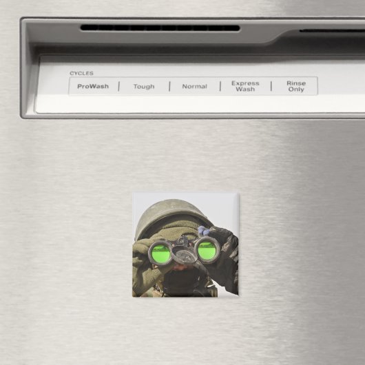 アフガニスタンの兵士が地平線を走査する マグネット (インサイチュ (食洗機))