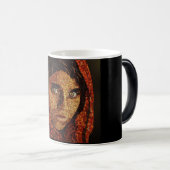 アフガニスタンの女の子はマグを明らかにします モーフィングマグカップ (正面右)