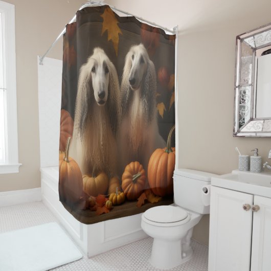 アフガンハウンド犬の秋の喜びカボチャ シャワーカーテン (インサイチュ)