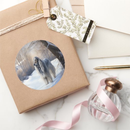 アフガン・ハウンドが雪のクリスマスを過ごした ラウンドシール (ギフト)