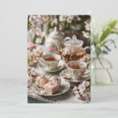 アフタヌーンティーと小さいつま先 | ソフト花模様 招待状 (スタンド正面)