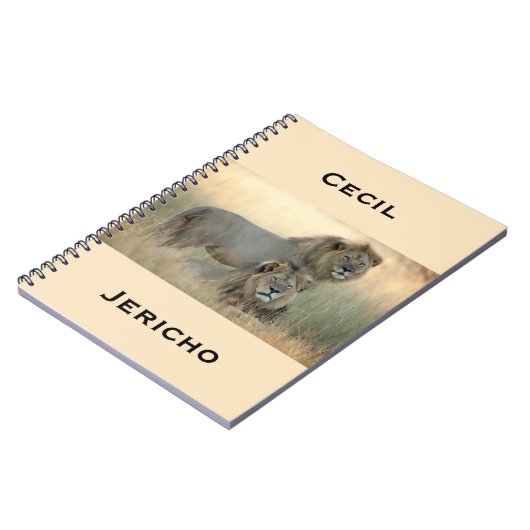 アフリカからのセシル及びエリコの兄弟のライオン ノートブック (左側)