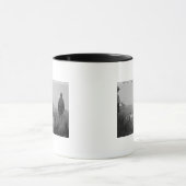 アフリカで先住民に殺されたゼブラ写真 マグカップ (中央)