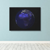 アフリカとヨーロッパを示す夜の完全な地球 キャンバスプリント (インサイチュ (ウッドフロア))