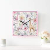 アフリカのカラフルの葉の間のキリンの放牧 スクエア壁時計 (ホーム)