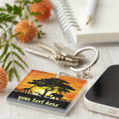 アフリカのサバンナに生息する野生動物の夕日 キーホルダー (正面右)