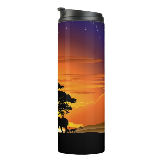 アフリカのサバンナに生息する野生動物の夕日 タンブラー (回転右)