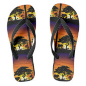 アフリカのサバンナに生息する野生動物の夕日 ビーチサンダル (フットベッド)