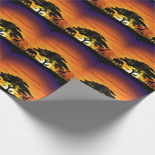 アフリカのサバンナに生息する野生動物の夕日 ラッピングペーパー (角)