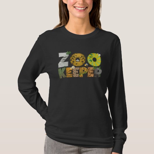 アフリカのサバンナの野生動物のプリントの動物園管理人 Tシャツ (正面)