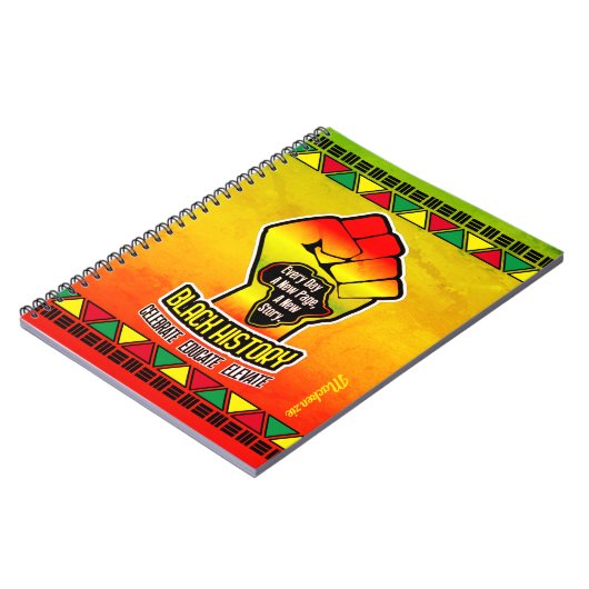 アフリカの地図と拳をオンにした黒いグランジ歴史 ノートブック (左側)