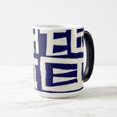 アフリカの地図 – 海軍アイボリー モーフィングマグカップ (正面右)