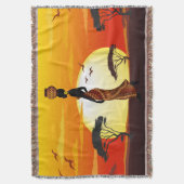 アフリカの太陽に輝くアフリカの美しい女性のシルエット スローブランケット (正面縦)