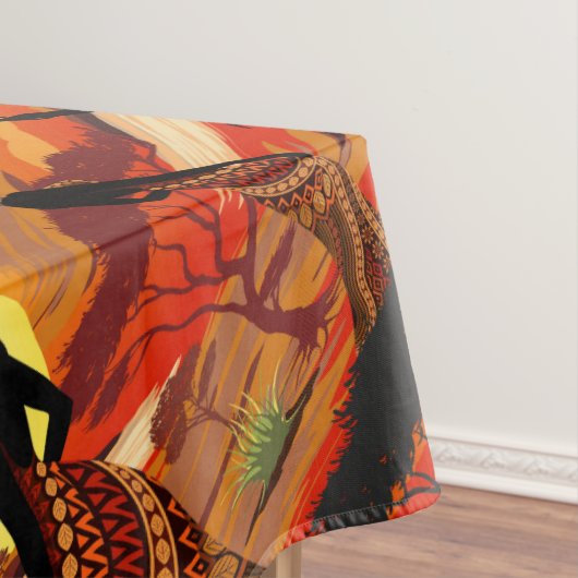 アフリカの太陽に輝くアフリカの美しい女性のシルエット テーブルクロス (インサイチュ)