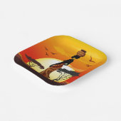 アフリカの太陽に輝くアフリカの美しい女性のシルエット ペーパープレート (傾斜あり)