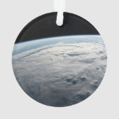 アフリカの海岸上空の熱帯低気圧台。 オーナメント (裏面)