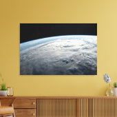 アフリカの海岸上空の熱帯低気圧台。 キャンバスプリント (インサイチュ (リビング))