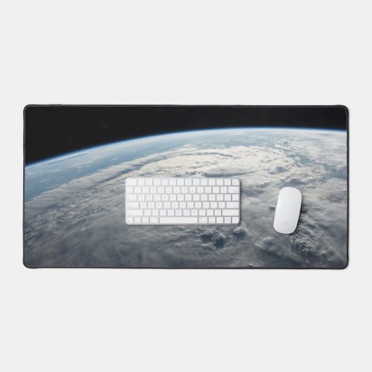 アフリカの海岸上空の熱帯低気圧台。 デスクマット (キーボード&マウス)