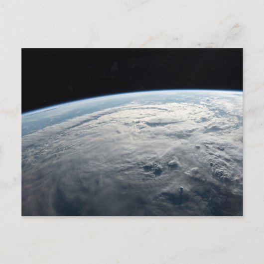 アフリカの海岸上空の熱帯低気圧台。 ポストカード (正面)