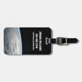 アフリカの海岸上空の熱帯低気圧台。 ラゲッジタグ (正面横)