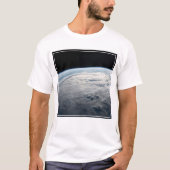 アフリカの海岸上空の熱帯低気圧台。 Tシャツ (正面)