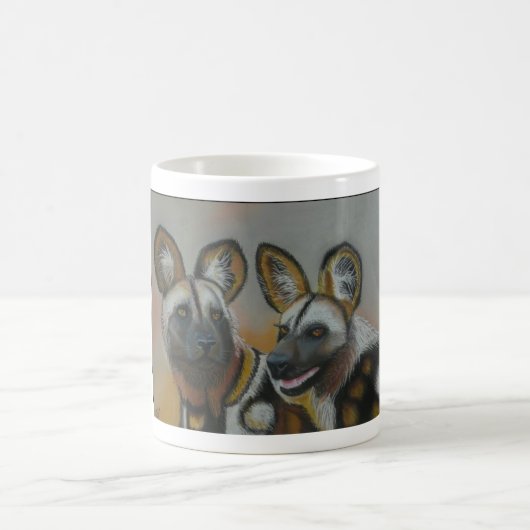 アフリカの野生の犬のマグ コーヒーマグカップ (中央)