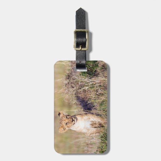 アフリカの野生動物の写真のライオンの子 ラゲッジタグ (正面縦)