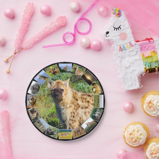 アフリカの野生動物の写真コラージュで発見されたHyena ペーパープレート (パーティー)